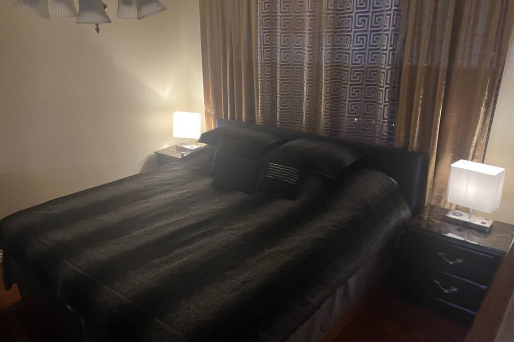 Photo of Bedroom in Alvin