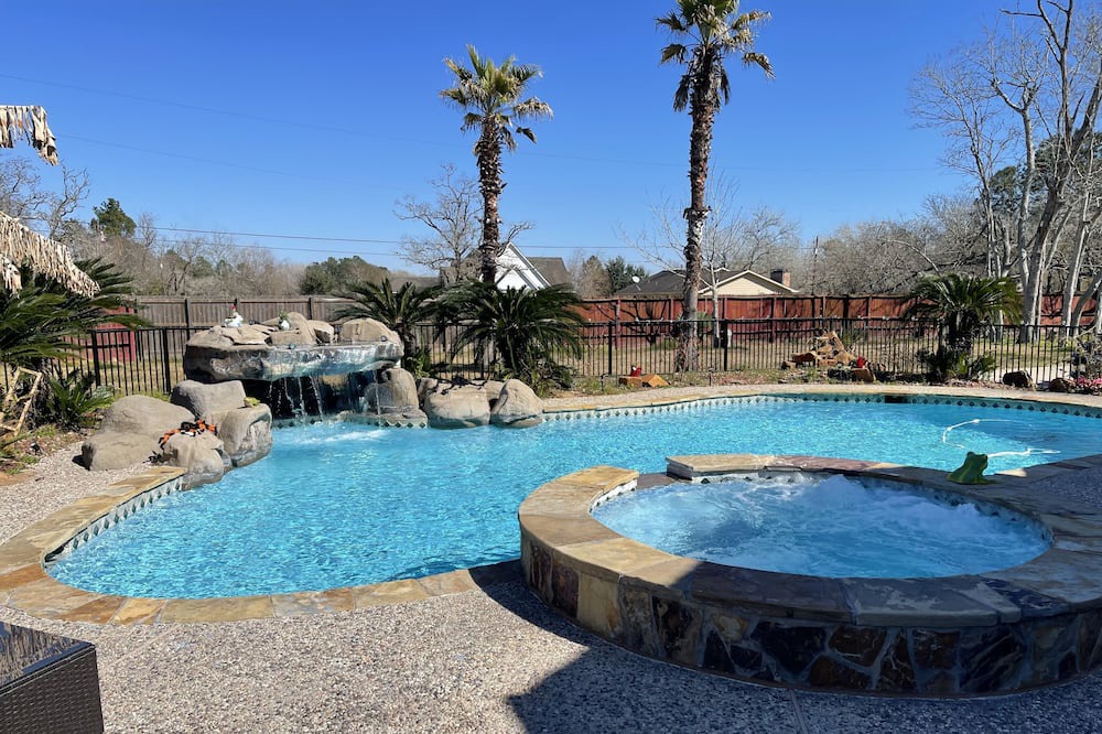 Photo of Outdoor in Alvin