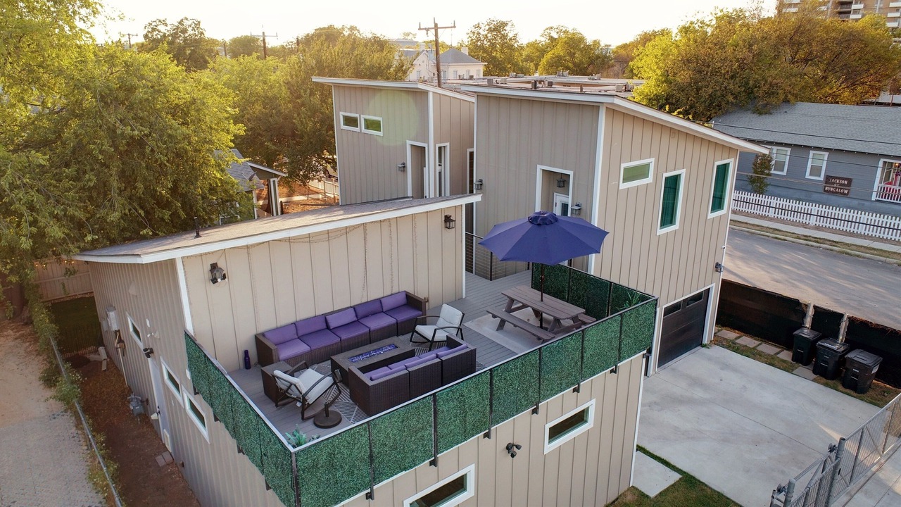 Photo of Outdoor in Five Points