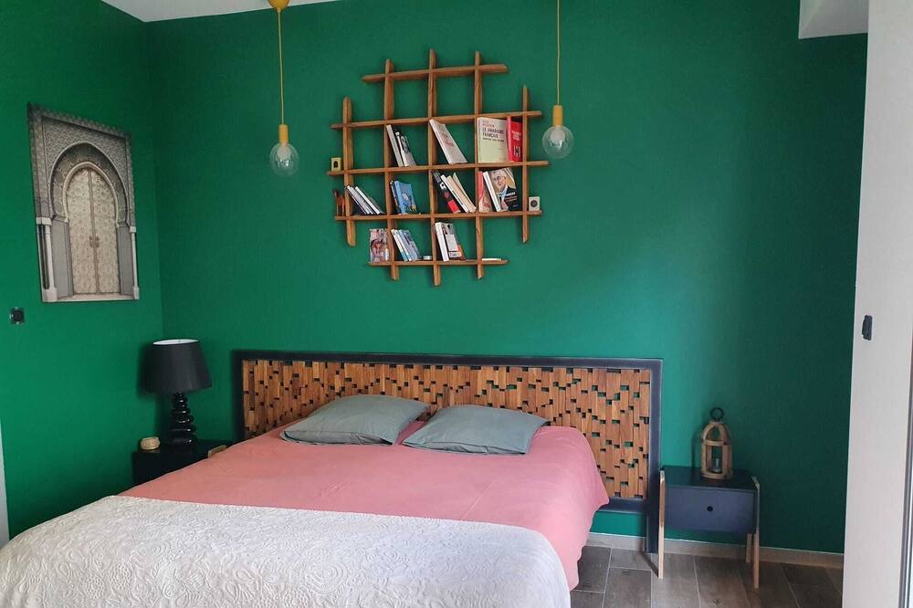 Photo of Bedroom in Lezignan-la-Cebe