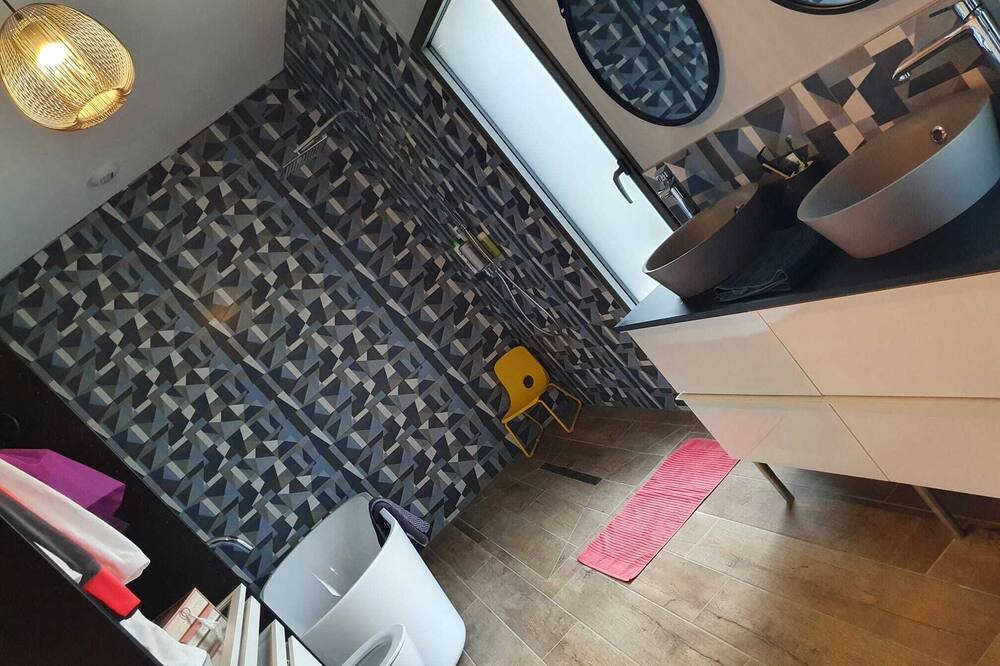 Photo of Bedroom in Lezignan-la-Cebe