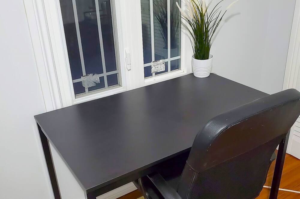 Photo of Bedroom in Aylmer