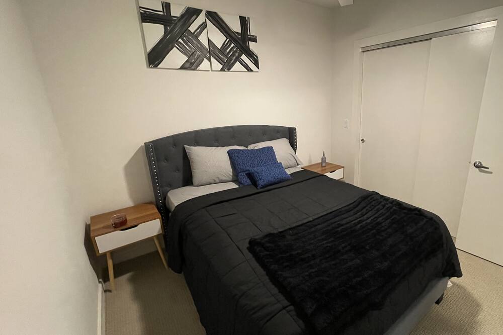 Photo of Bedroom in West Dallas