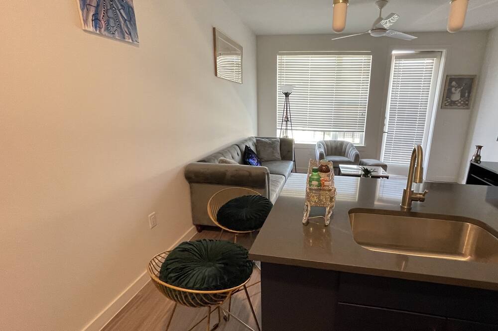 Photo of Kitchen in West Dallas