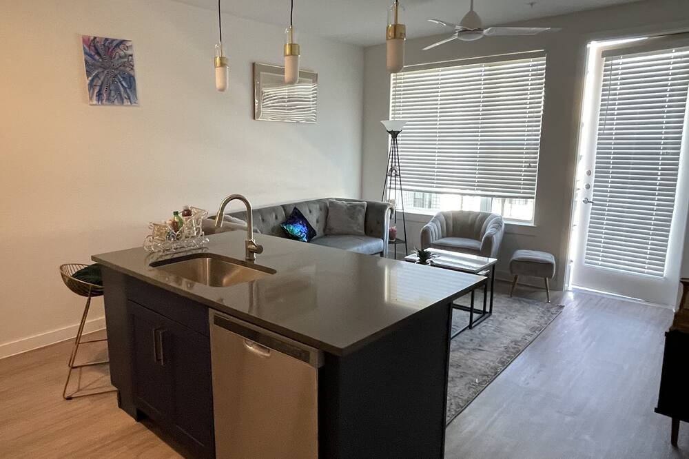Photo of Kitchen in West Dallas