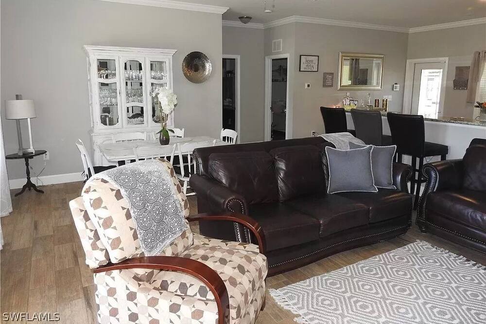 Photo of Livingroom in Buckingham