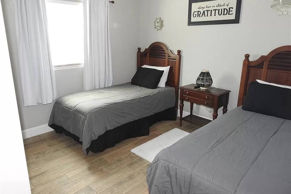 Photo of Bedroom in Buckingham
