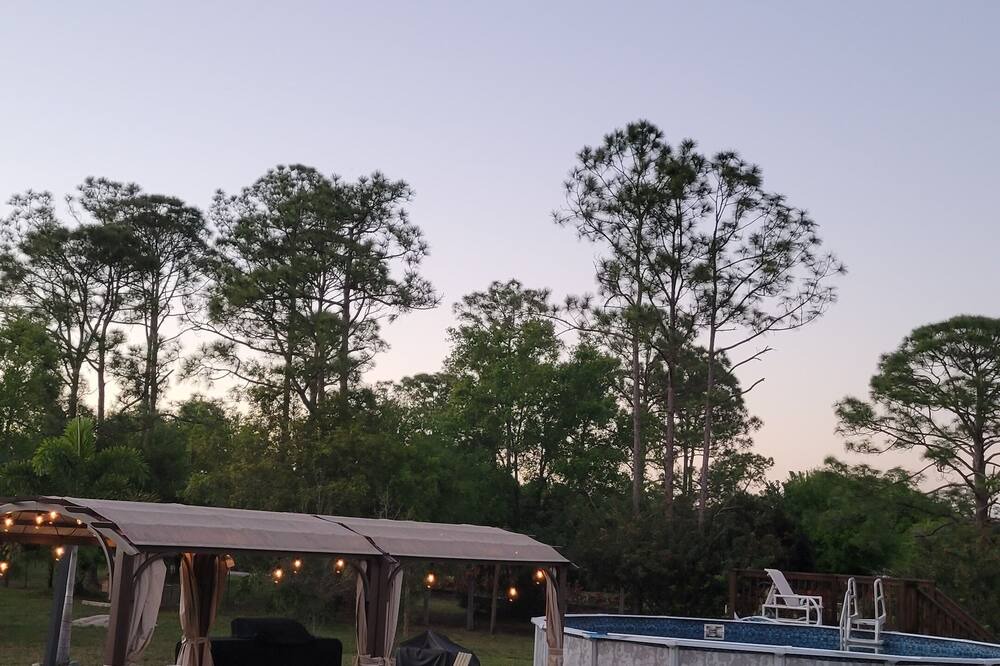 Photo of Outdoor in Buckingham