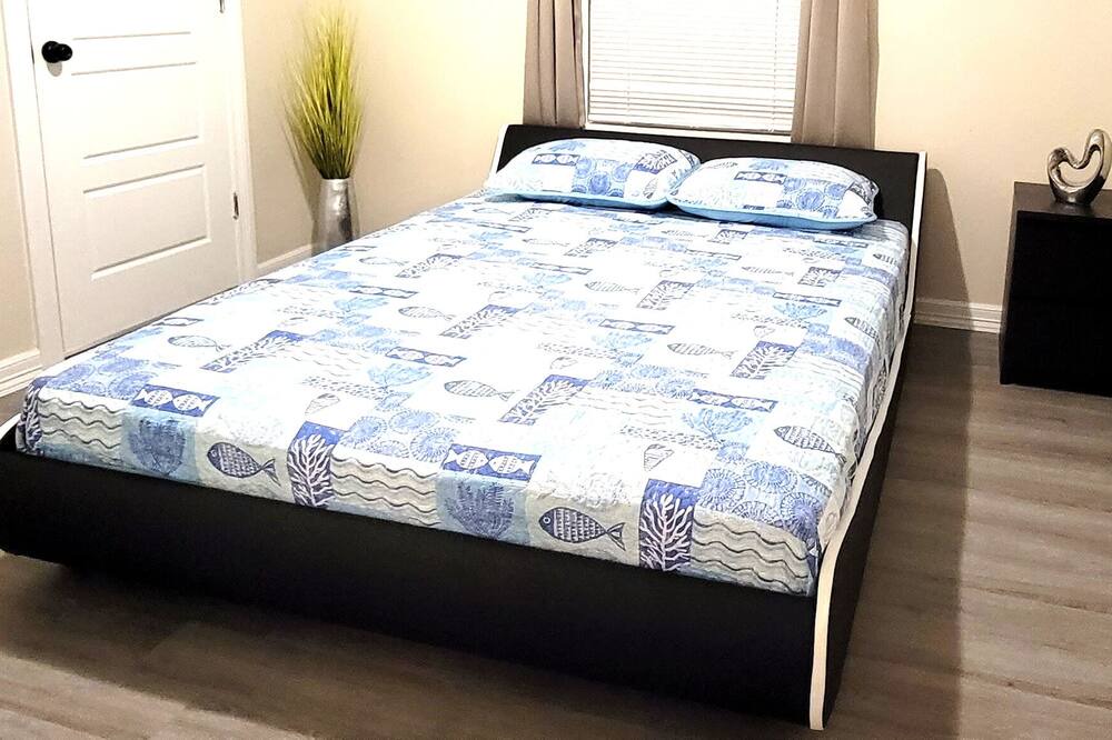 Photo of Bedroom in South Central Houston