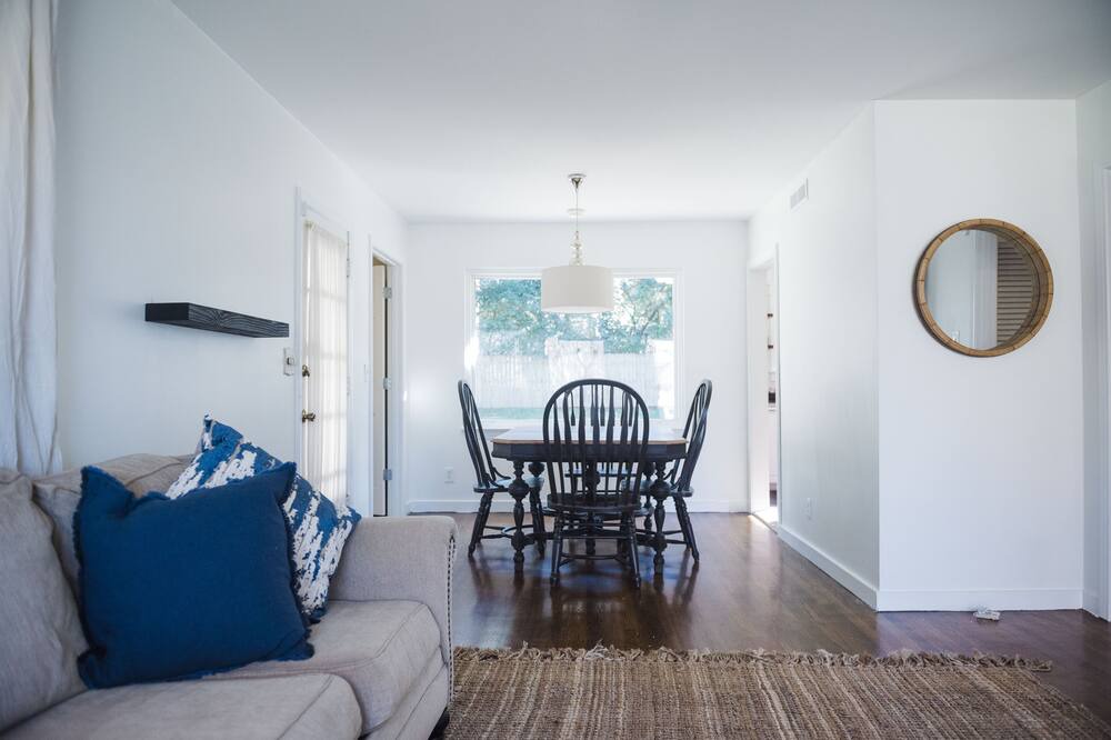 Photo of Bedroom in Forest Park