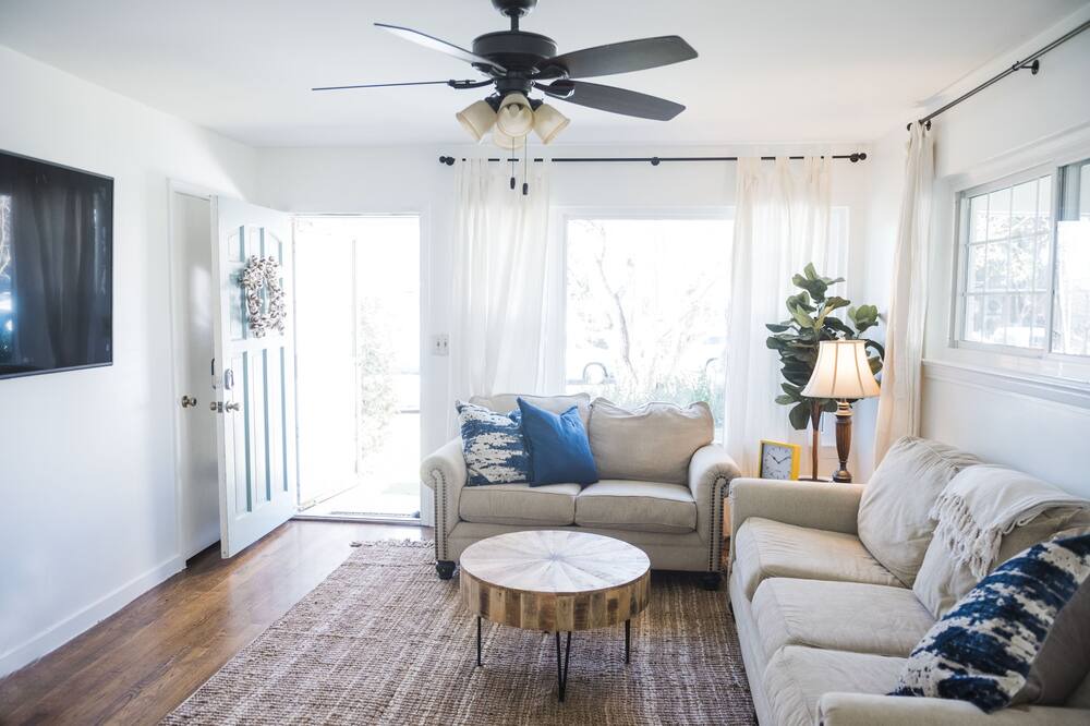 Photo of Bedroom in Forest Park