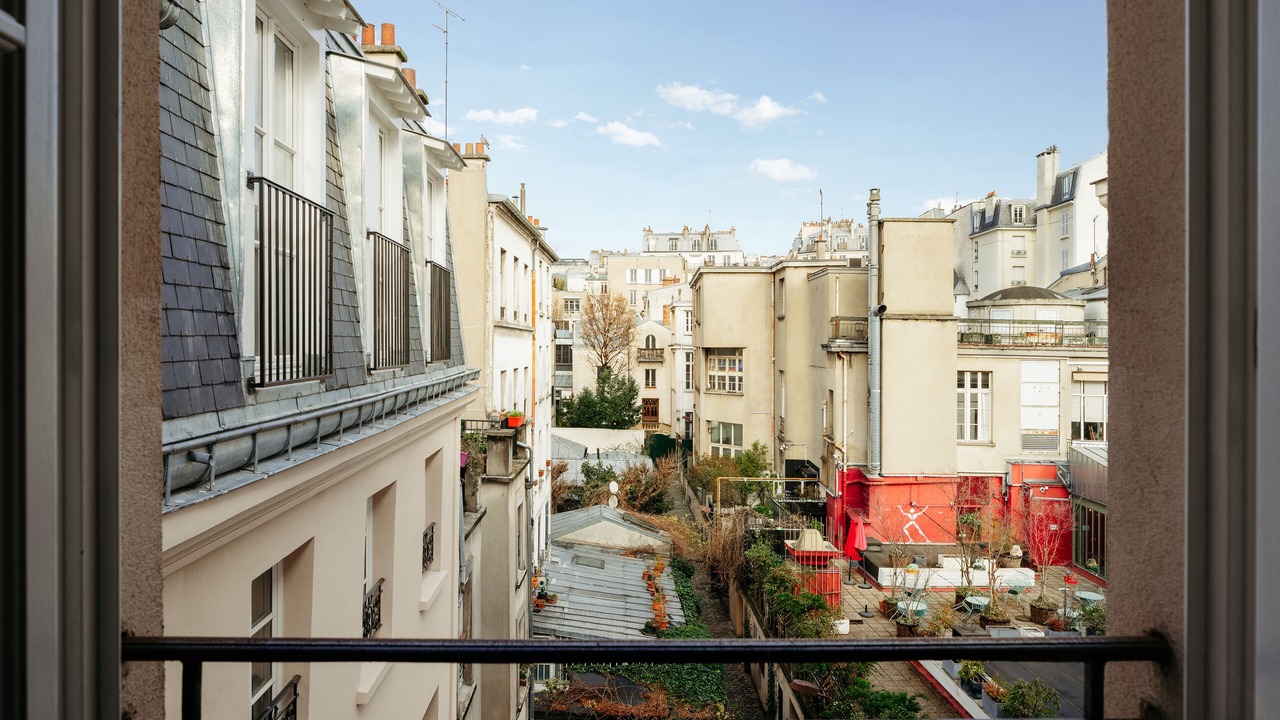 Photo of Outdoor in Quartier des Grandes-Carrieres
