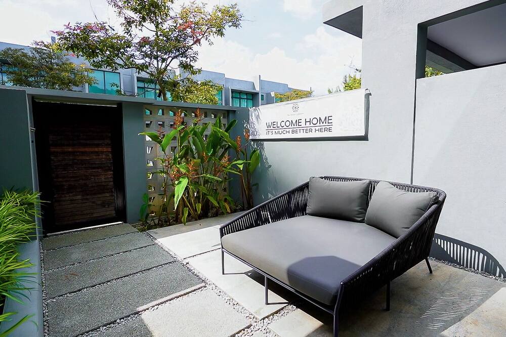 Photo of Outdoor in Pantai Tengah