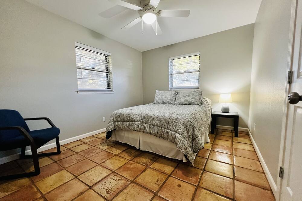 Photo of Bedroom in Crawford