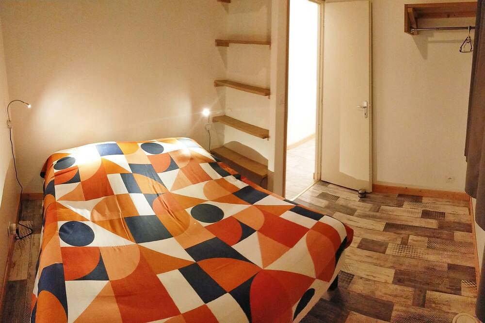 Photo of Bedroom in Savoisy