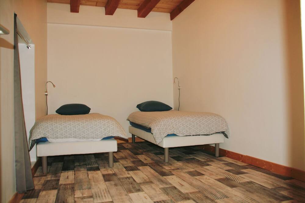 Photo of Bedroom in Savoisy