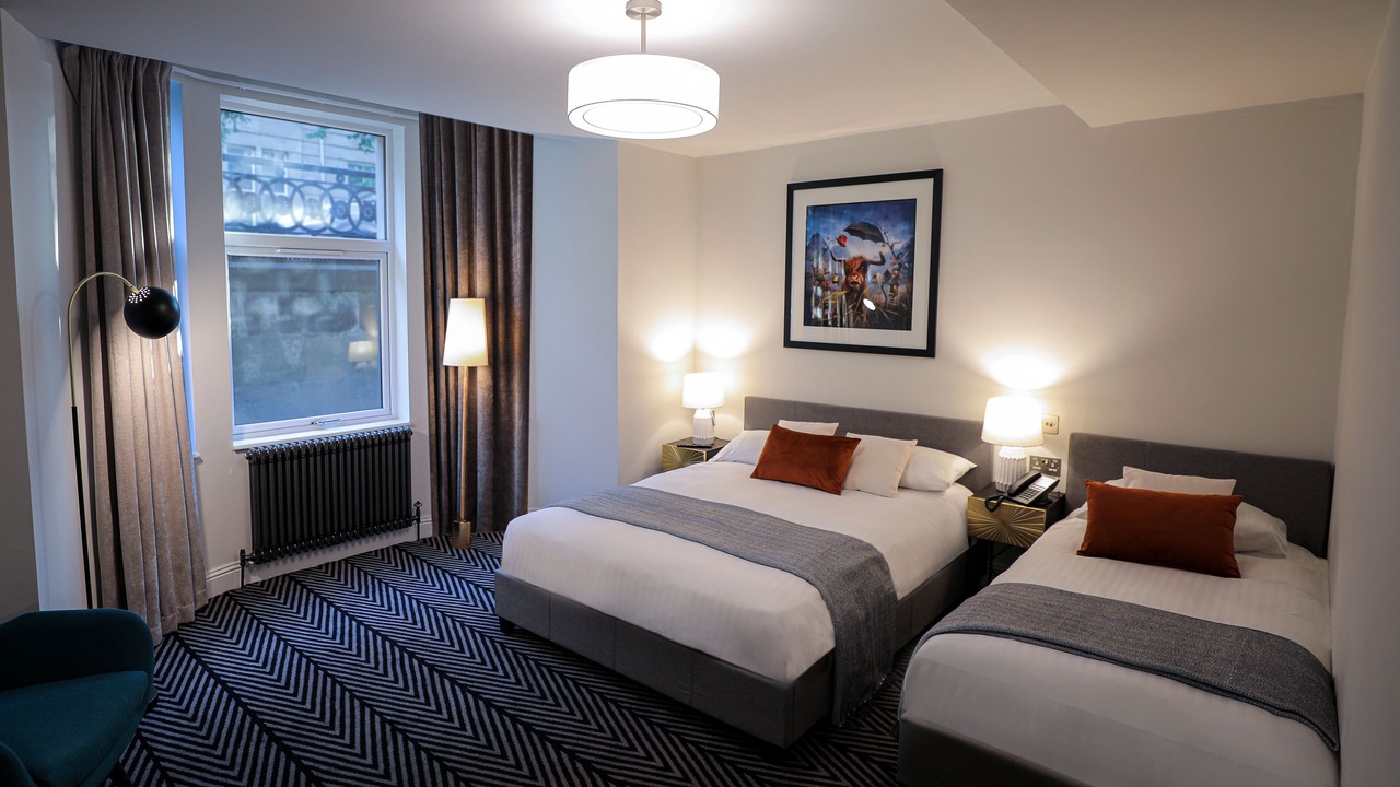 Photo of Bedroom in Kelvinbridge