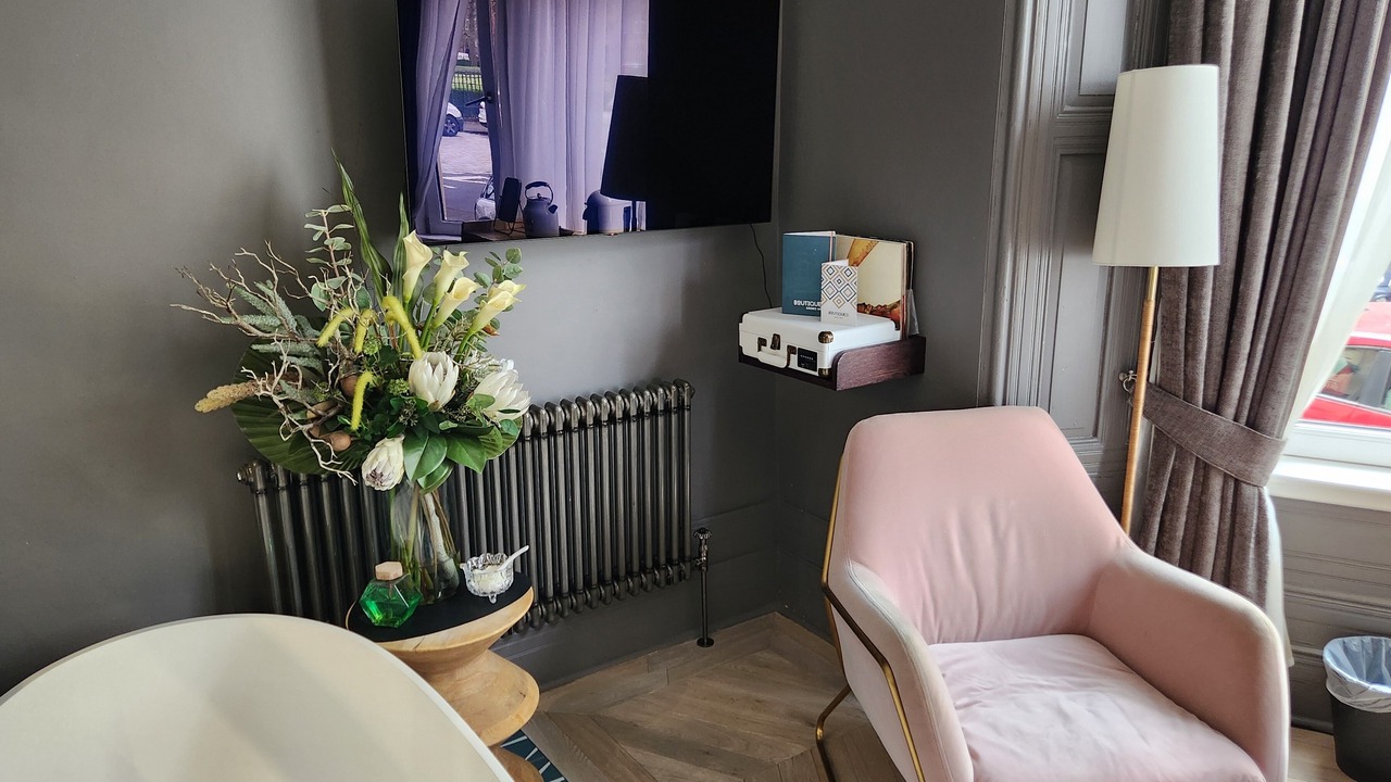 Photo of Bedroom in Kelvinbridge