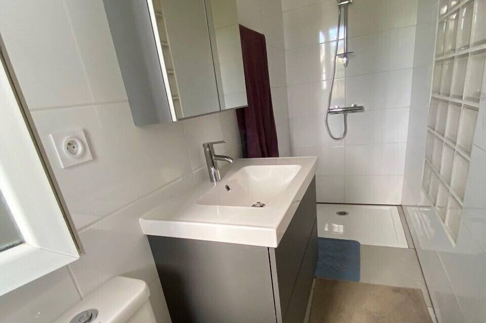 Photo of Bathroom in Puisserguier