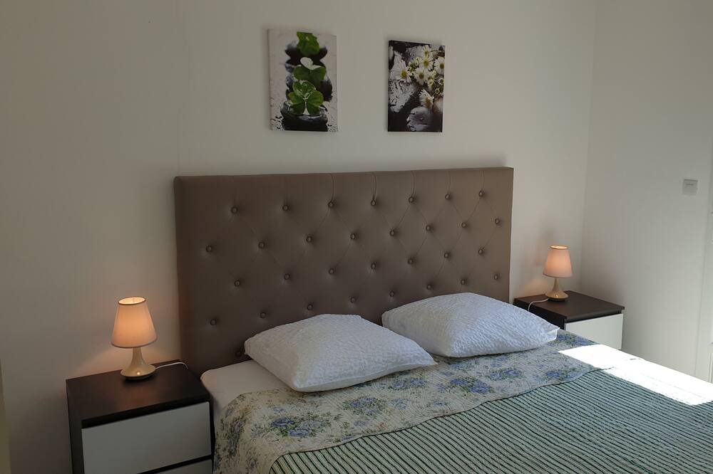 Photo of Bedroom in Labastide-de-Virac