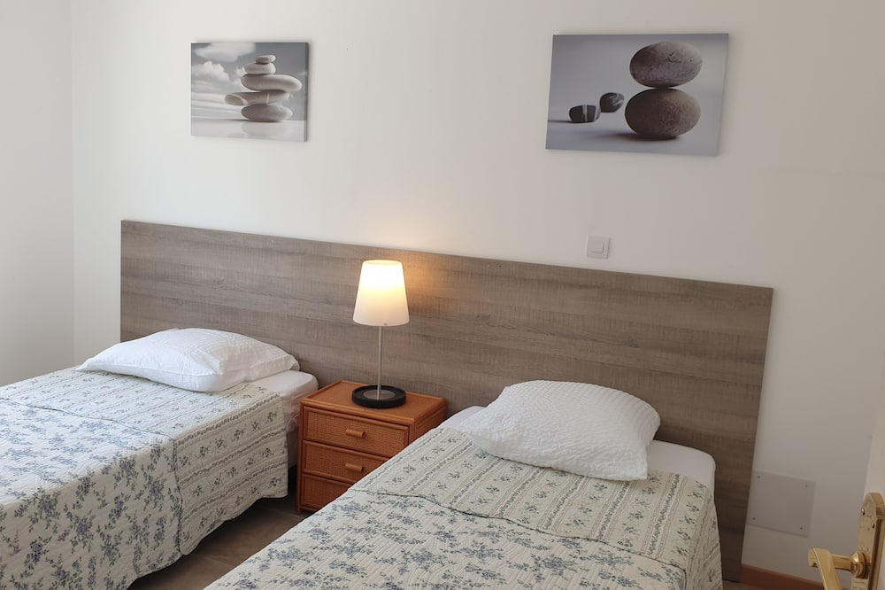 Photo of Bedroom in Labastide-de-Virac