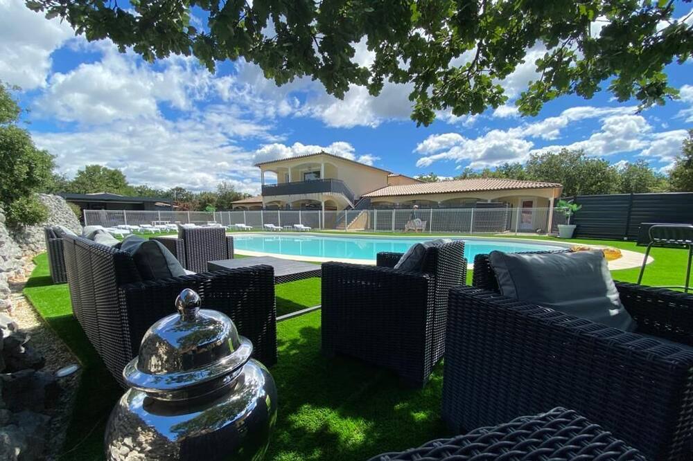 Photo of Outdoor in Labastide-de-Virac