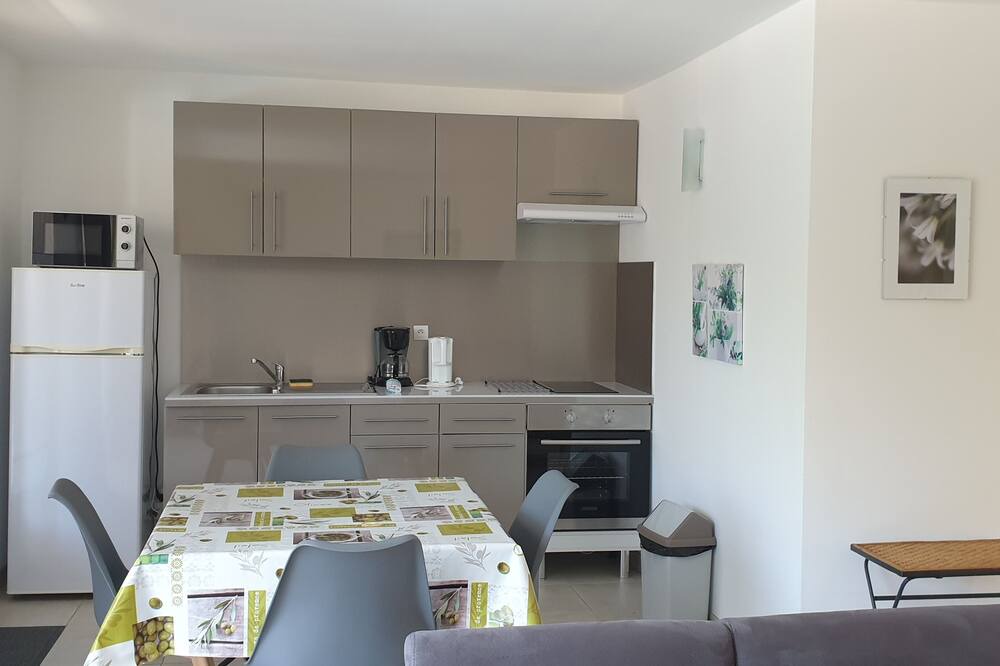 Photo of Kitchen in Labastide-de-Virac