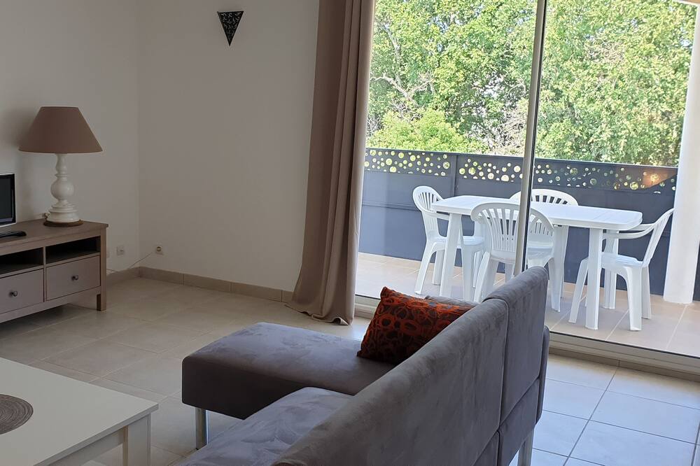 Photo of Livingroom in Labastide-de-Virac