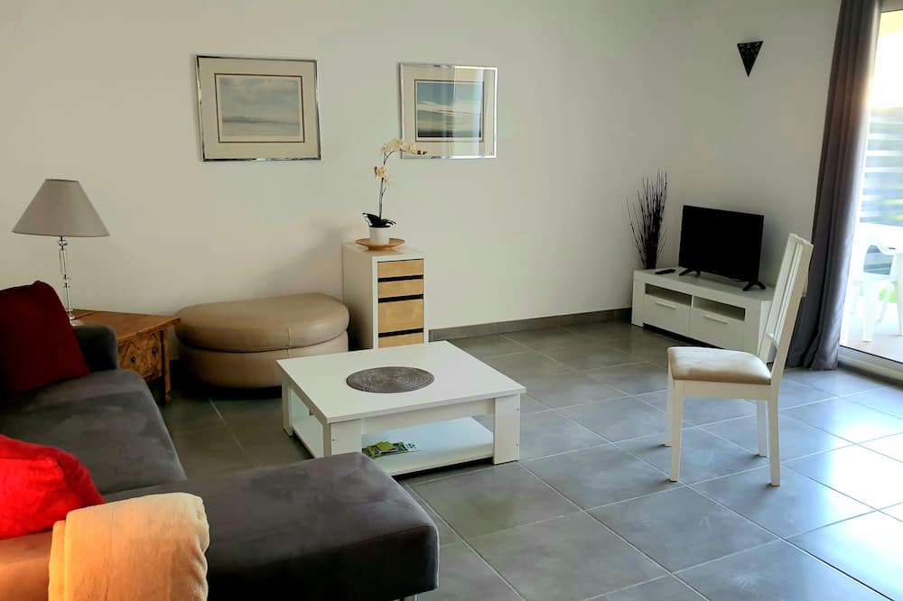 Photo of Livingroom in Labastide-de-Virac