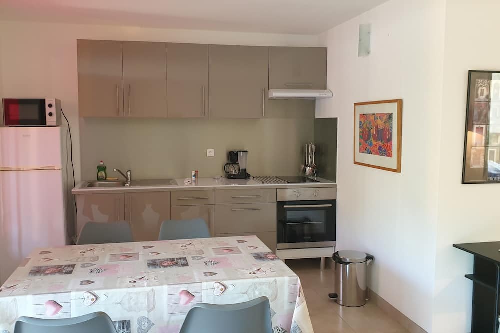 Photo of Kitchen in Labastide-de-Virac