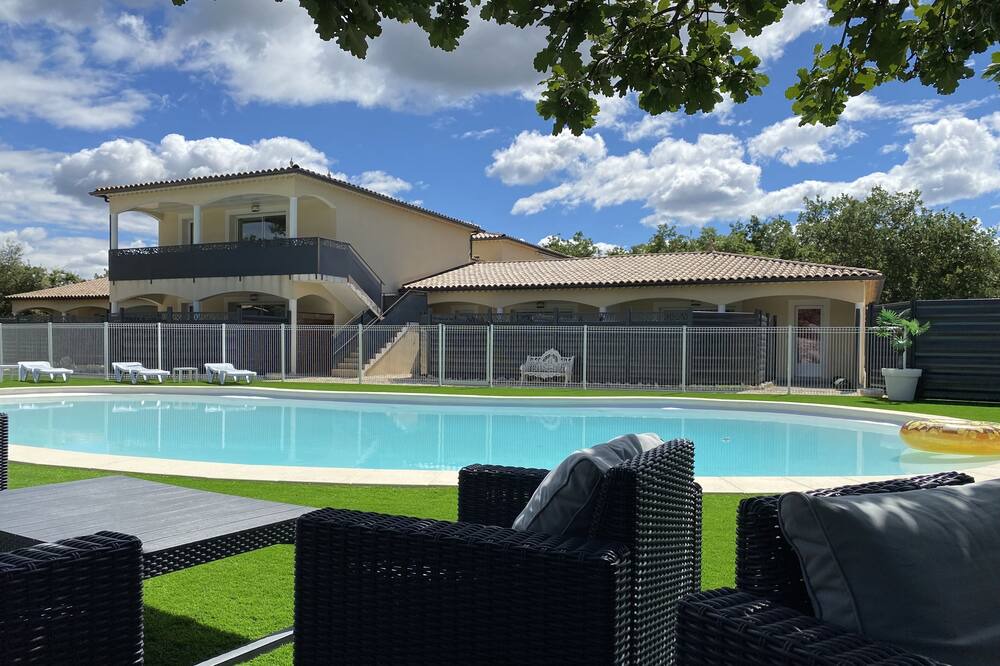 Photo of Outdoor in Labastide-de-Virac