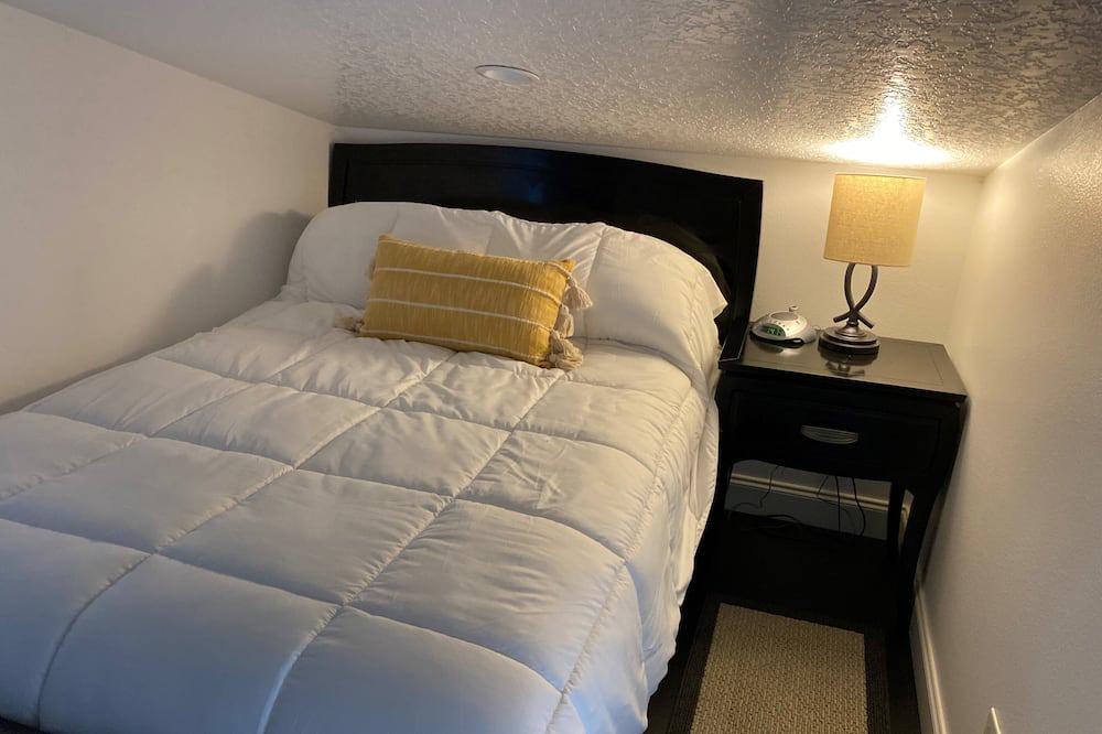 Photo of Bedroom in Lake Mary