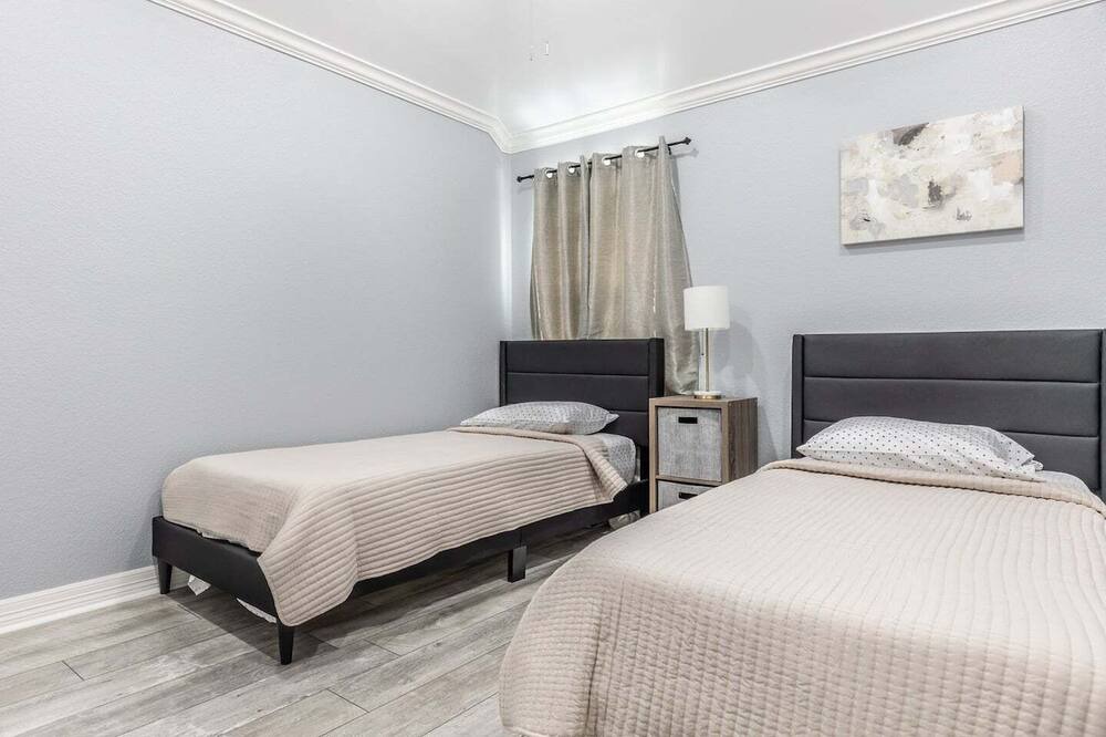 Photo of Bedroom in North Central Carrollton