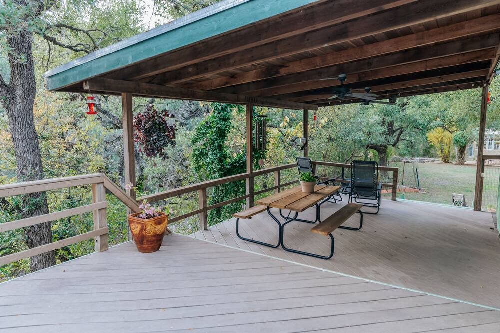 Photo of Patio Balcony in Concan