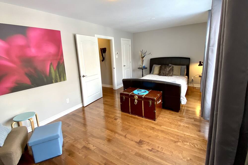 Photo of Bedroom in Gay Village