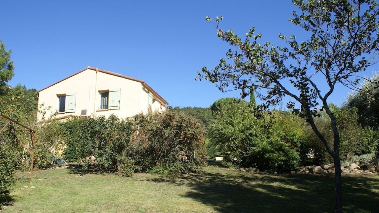 Photo of Outdoor in Reynes