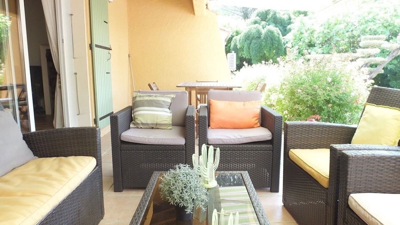 Photo of Outdoor in Reynes