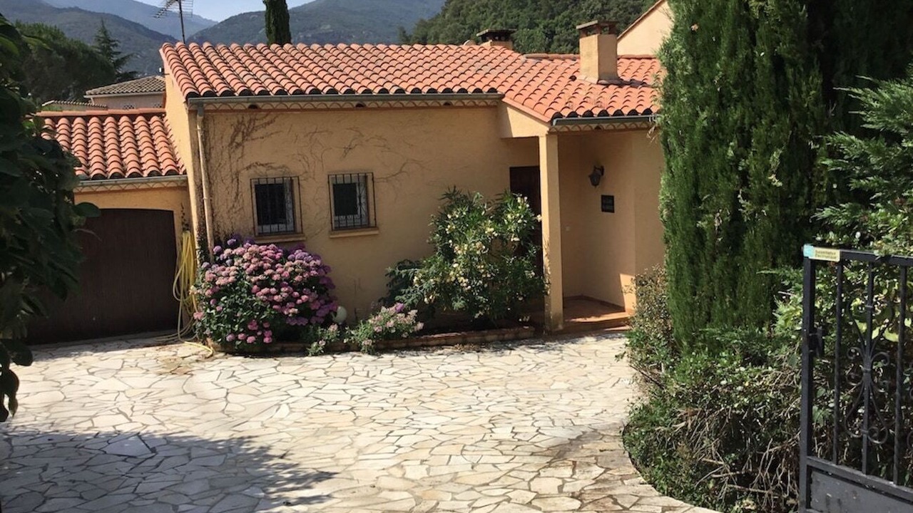 Photo of Outdoor in Reynes