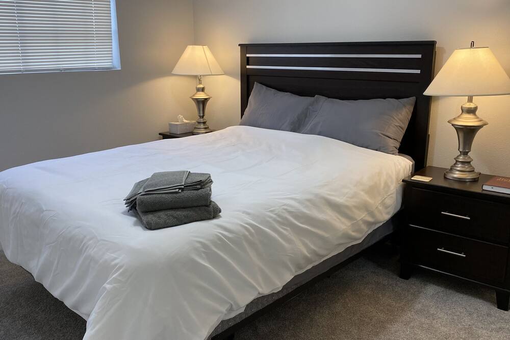 Photo of Bedroom in Pasadena