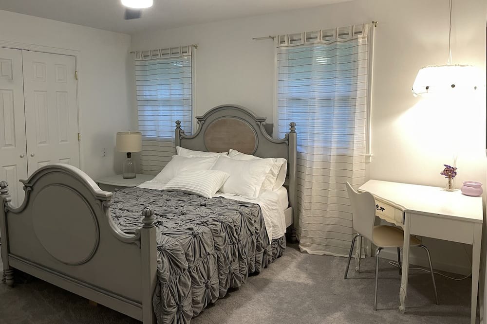 Photo of Bedroom in Whites Creek