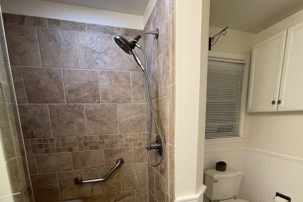 Photo of Bathroom in Whites Creek