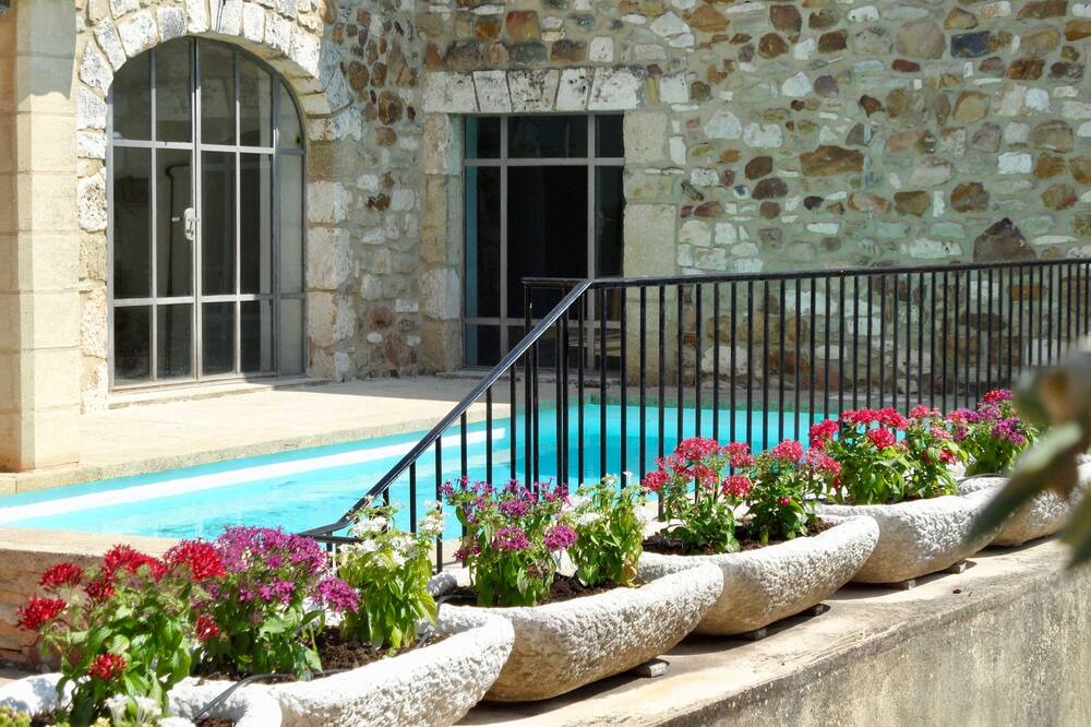 Photo of Outdoor in La Capelle-et-Masmolene