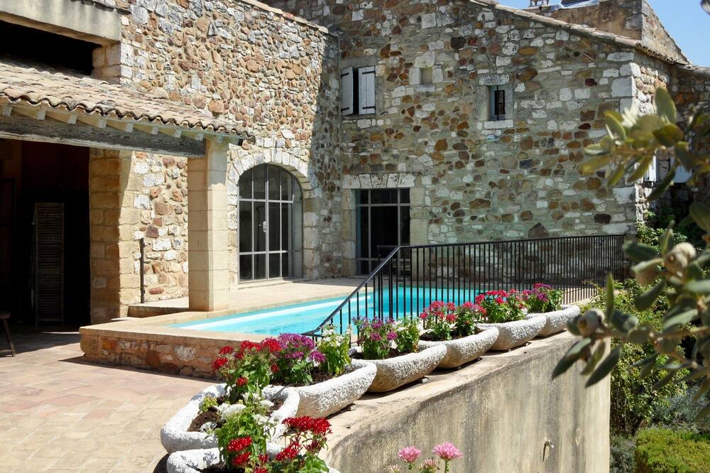 Photo of Outdoor in La Capelle-et-Masmolene