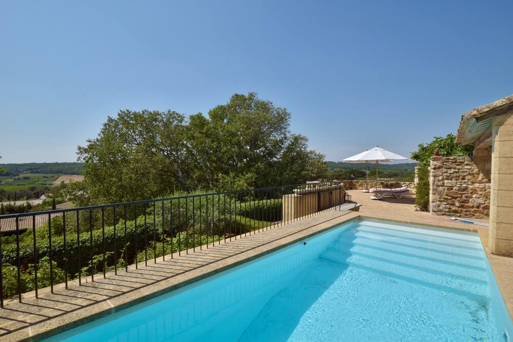 Photo of Outdoor in La Capelle-et-Masmolene