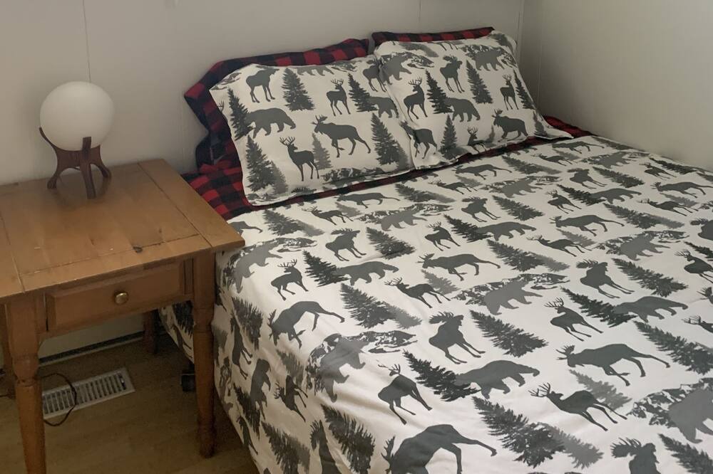 Photo of Bedroom in Moonbeam