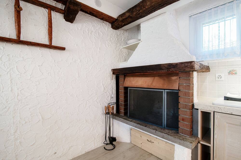 Photo of Kitchen in Torricella Taverne