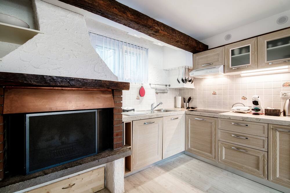 Photo of Kitchen in Torricella Taverne