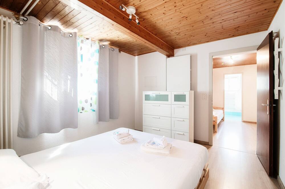 Photo of Bedroom in Torricella Taverne
