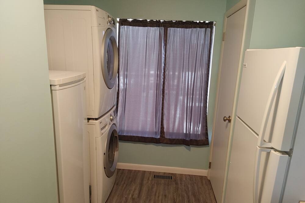 Photo of Kitchen in Oceanmarsh Subdivision