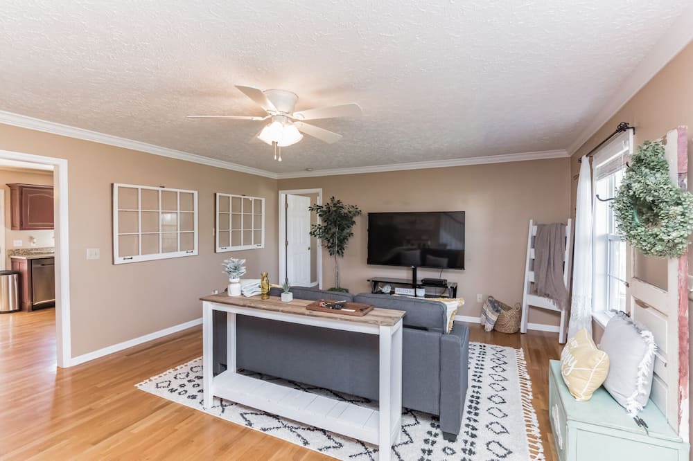 Photo of Livingroom in Columbia